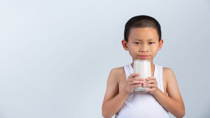 Minum Susu Saat Sarapan Bantu Anak Penuhi Kebutuhan Mikronutrien