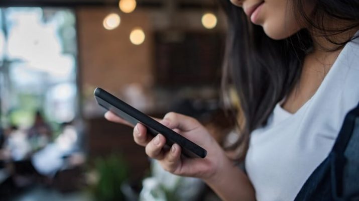 Gadis dan Perempuan Muda Terpapar Cyberstalking dan Gambar Seksual Tak Diinginkan, Tapi Enggan Berhenti dari Media Sosial