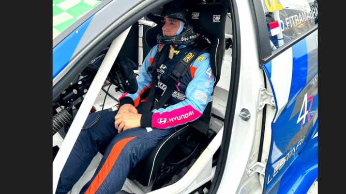 Pembalap Indonesia Dypo Fitra Sabet Kemenangan Ganda di TCR Asia Cup