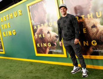 9 Rekomendasi Film Action yang Dibintangi Mark Wahlberg