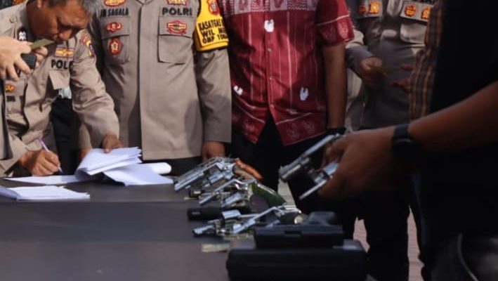 Propam Polrestabes Medan Periksa Senjata Api Anggota