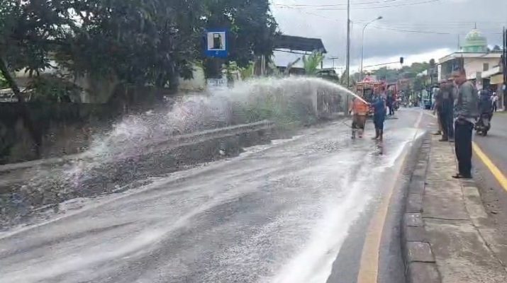 Ratusan Motor Rusak Terkena Cairan Kimia yang Tumpah di Padalarang