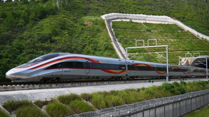 Nyaman dan terjangkau, kereta cepat kian digemari wisatawan di China