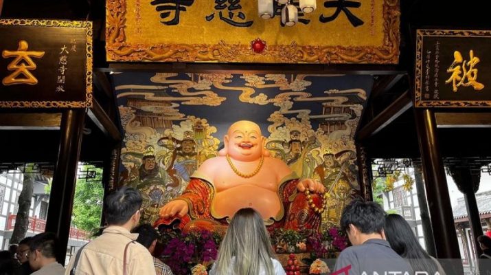 Seharian menghabiskan waktu di Kota Chengdu