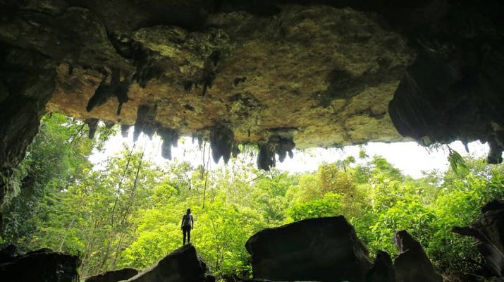 Pariwisata Indonesia, Pariwisata di Indonesia, Pariwisata Indonesia Agustus 2022, Berita Pariwisata Indonesia 2022, Artikel Pariwisata Indonesia Agustus 2022, PARIWISATA SUMATERA SELATAN, SITUS CAGAR BUDAYA GOA PUTRI, WISATA LEGENDA DI SUMATERA SELATAN, Media PVK Group, PT Prima Visi Kreasindo, Trippers, Situs Online Pariwisata Indonesia, Media Pariwisata Indonesia, Mitos yang berkembang di masyarakat terkait Goa Putri di Sumatera Selatan, Putri Dayang Merindu diperebutkan dua orang sakti yaitu pendekar dengan julukan si Pahit Lidah dan Si Mata Empat, Legenda Masyarakat Sumatera Selatan tentang Goa Putri, Lokasi Wisata Legenda di Goa Putri