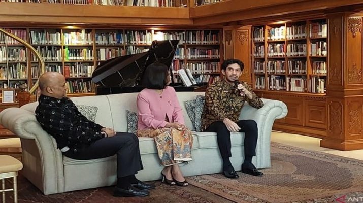 Reza Rahadian Mengaku Banyak Belajar dari BJ Habibie