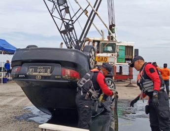 Polisi Temukan Mobil Purnawirawan TNI yang Tercebur di Marunda