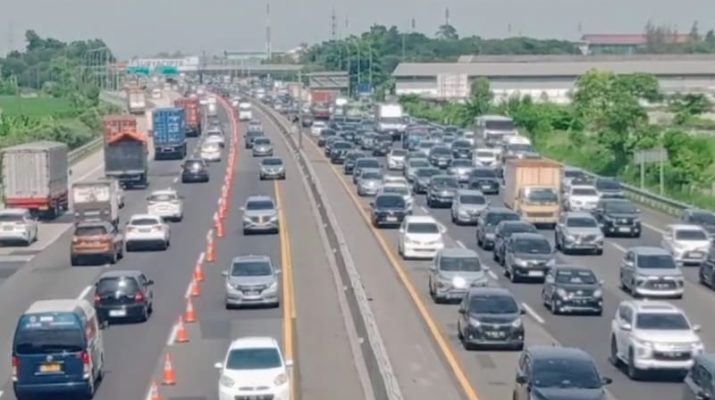 Contraflow Tol Jakarta Cikampek Berlaku di KM 47 – KM 65