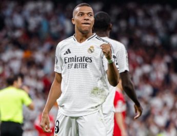 Kiprahnya Stagnan, Mbappe Seharusnya Bertahan di PSG, Bukan Pergi ke Real Madrid
