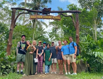 Taman Dukuh Bali Farm Cooking School: Menjembatani Keberlanjutan, Budaya, dan Pemberdayaan Lokal
