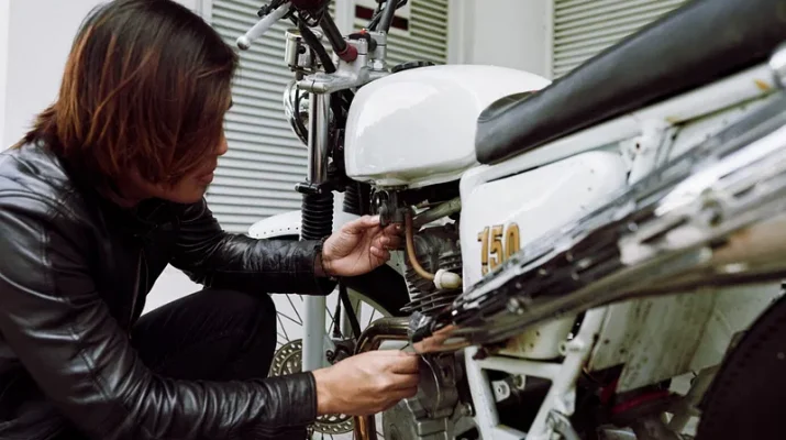 8 Penyebab Busi Motor 2 Tak Selalu Basah