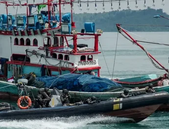 Langgar Ketentuan Alat Penangkap Ikan, 2 Kapal Diamankan di Laut Aru