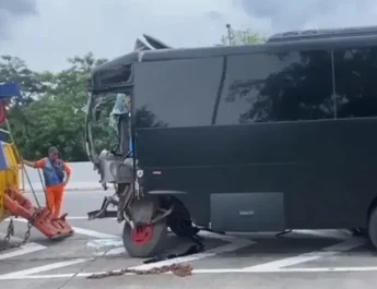 Bus Brimob yang Membawa Puluhan Siswa SMA 1 Porong Kecelakaan di Tol Pandaan-Malang, 2 Meninggal