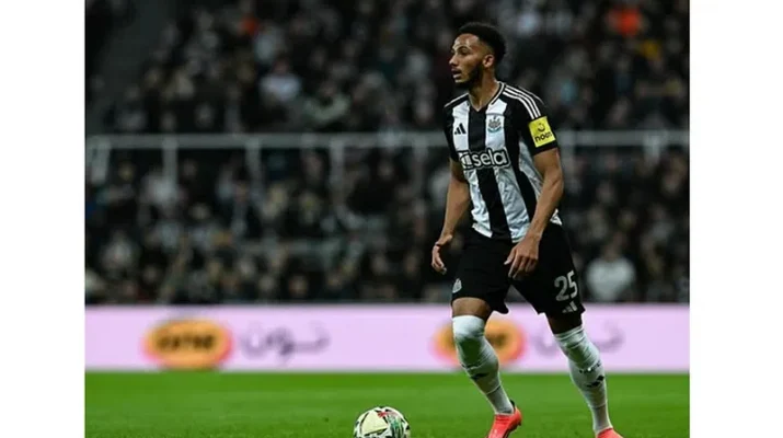 Juventus Datangkan Lloyd Kelly dari Newcastle United