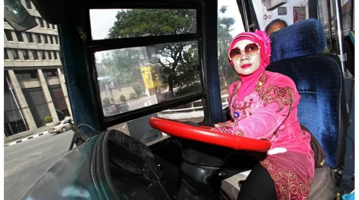 19 Pramudi Perempuan Lulus Akademi Transjakarta 