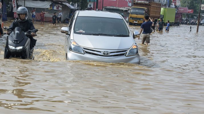 Ini yang Bisa Anda Lakukan untuk Mengatasi Kerusakan Mobil Akibat Terencam Banjir