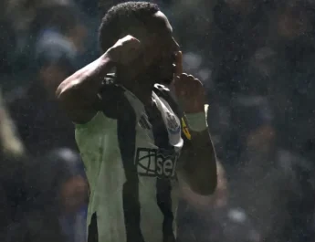 Birmingham City vs Newcastle United: Joe Willock Bawa Newcastle ke Wembley Usai singkirkan Brirmingham 3-2