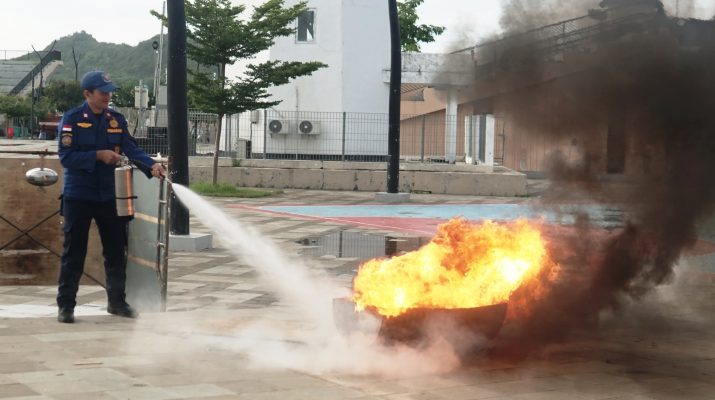 Pembuat Pemadam Api untuk Mobil Listrik Kembangkan APAR Khusus untuk Kapal Wisata