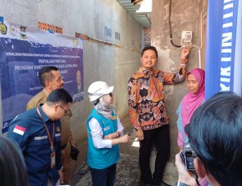 PLN Jawa Barat Bantu 28.560 Keluarga Nikmati Listrik