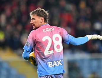 Jay Idzes kembali jadi kapten, Venezia kalah 0-2 di markas Genoa