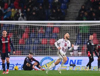 Drama lima gol warnai kemenangan Bologna atas Torino