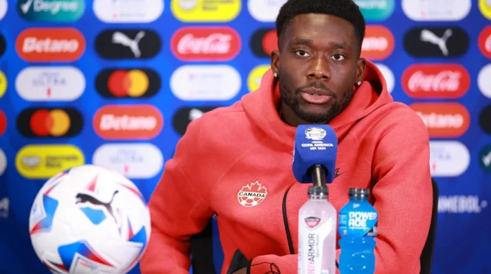 Alphonso Davies perpanjang kontrak di Bayern Muenchen sampai 2030