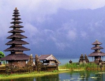 Lima etika berwisata yang perlu diperhatikan pelancong