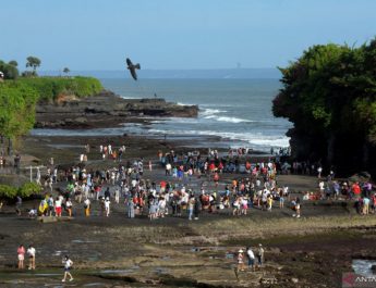 Destinasi wisata domestik primadona generasi muda