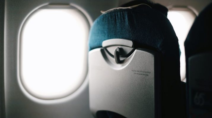 Alasan muncul rasa tak nyaman saat naik pesawat dan cara mengatasinya