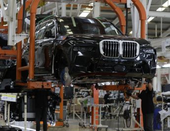 Tarif Trump: Harga 39 Model Mobil bakal Lebih Mahal