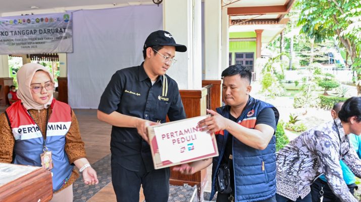 Sinergi One Pertamina, PertaLife Insurance Bantu Korban Banjir di Bekasi