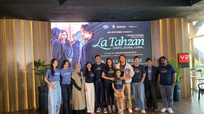 Main Film La Tahzan, Ariel Tatum Banyak Istigfar