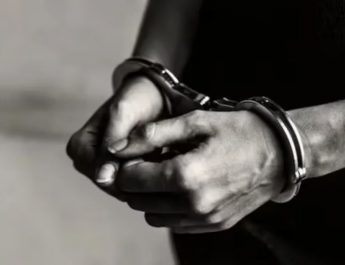 Polisi Tangkap Rampok Berkapak yang Perkosa Pemilik Rumah di Depok