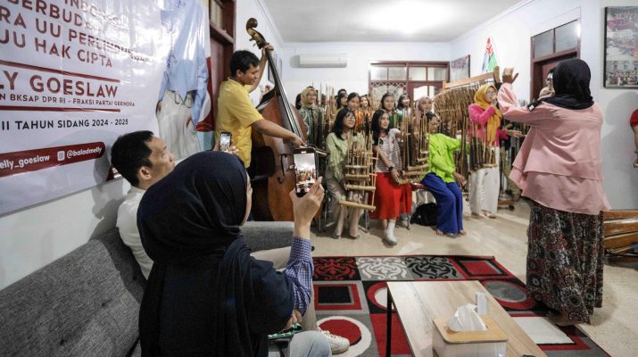 Kunjungi Jabar, Melly Goeslaw Perkuat Kesadaran Hukum Pelaku Seni dan Usaha Kreatif