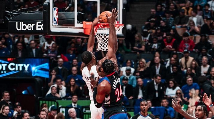 Cleveland Cavaliers Hajar Toronto Raptors