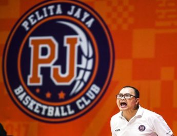 Johannis Winar Jadi Pelatih Kepala Timnas Bola Basket Putra
