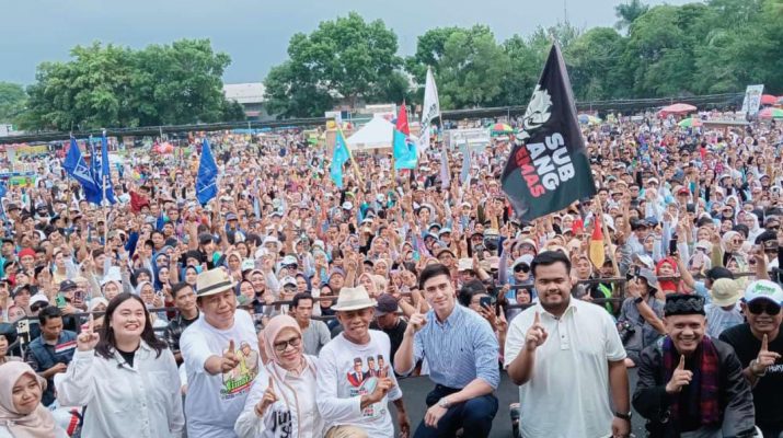 Verrell Bramasta Hadiri Kampanye Akbar Pasangan Jimat di Subang