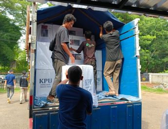 KPU Purwakarta Mulai Distribusikan Logistik Pilkada 2024 ke Tingkat Kecamatan