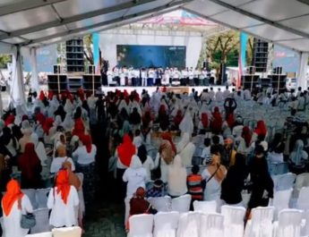 Teguh-Farida Tutup Kampanye dengan Istigasah dan Selawatan