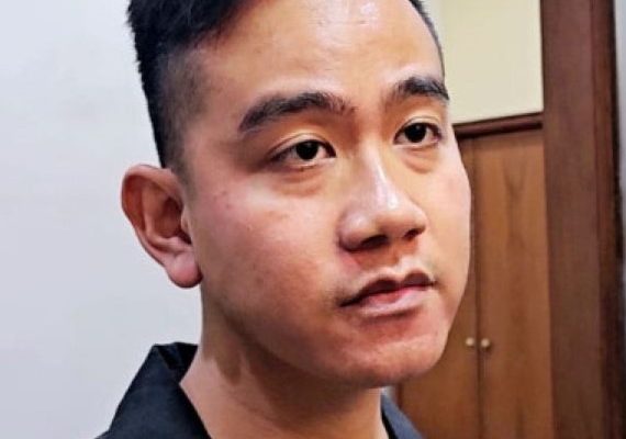 Pilkada 2024: Wapres Gibran Rakabuming Mencoblos di TPS Manahan Solo