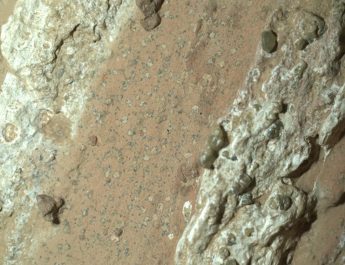 Batu Berbentuk Anak Panah di Mars Diduga Tunjukkan Jejak Mikroba Purba