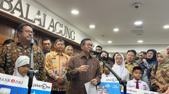 Pramono Pulihkan Siswa yang Sempat Dicoret, Penerima KJP Plus 1/2025 jadi 707.622 Orang