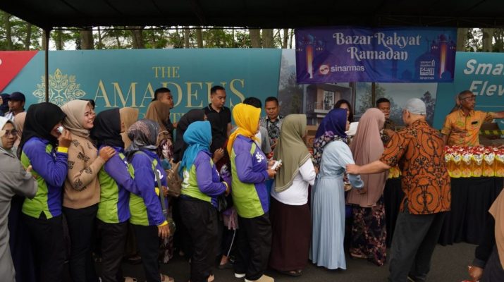 Bazar Minyak Goreng Sinar Mas Land Sasar 1.500 Penerima Manfaat di Kawasan Rancamaya Golf Estate