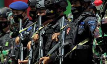 Dua Mobil Polisi di Bekasi Dirusak hingga Dicoret