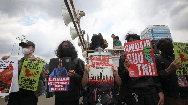 Mahasiswa Kembali Demo Tolak UU TNI di DPR, 1.824 Personel Gabungan Diterjunkan untuk Pengamanan