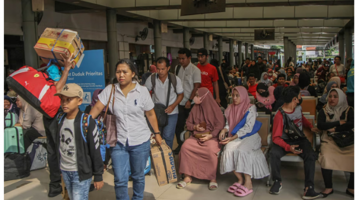 KAI Ingatkan Penumpang tak Beli Tiket di Medsos untuk Lebaran