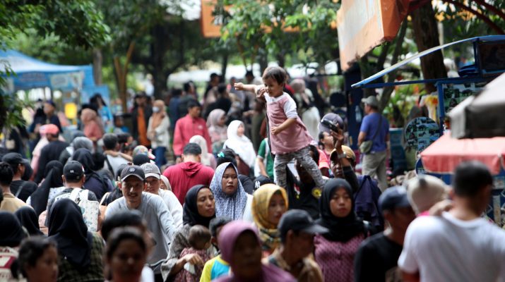 Puncak Lonjakan Pengunjung Taman Margasatwa Ragunan Diprediksi Jatuh pada 2 April