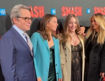 Sarah Jessica Parker dan Keluarga Hadiri Pembukaan Musikal Smash di Broadway