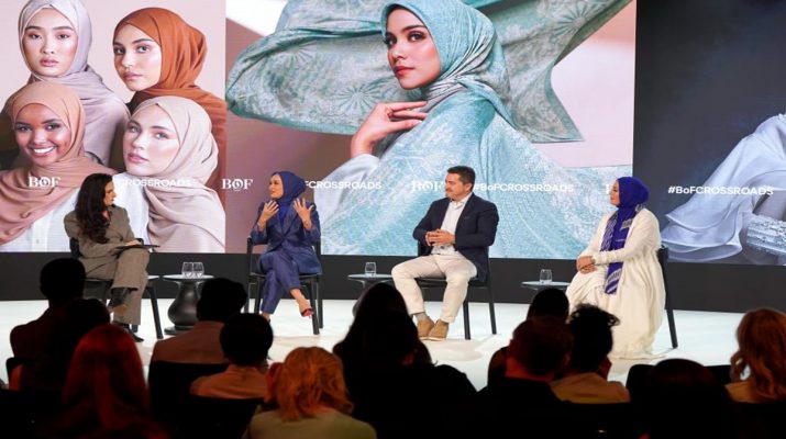 Linda Anggrea Gaungkan Modest Fashion Asia Tenggara ke Panggung Global
