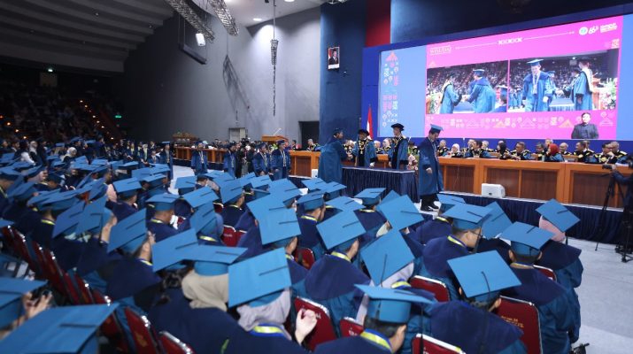 Sebanyak 1.001 Wisudawan ITB Raih Kelulusan Dengan Predikat Terbaik